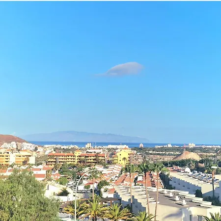 Rhea Calista Apartament *